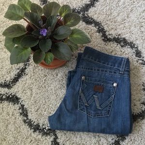 Women’s 3/4L Wranglers